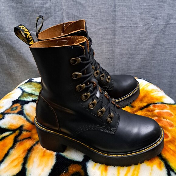 Dr. Martens Leona Boot Women Size 6 Black - Picture 2 of 13